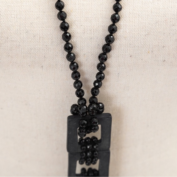 Calcite & Onyx square faceted black onyx beaded necklace with pendant Jess David - Picture 12 of 16